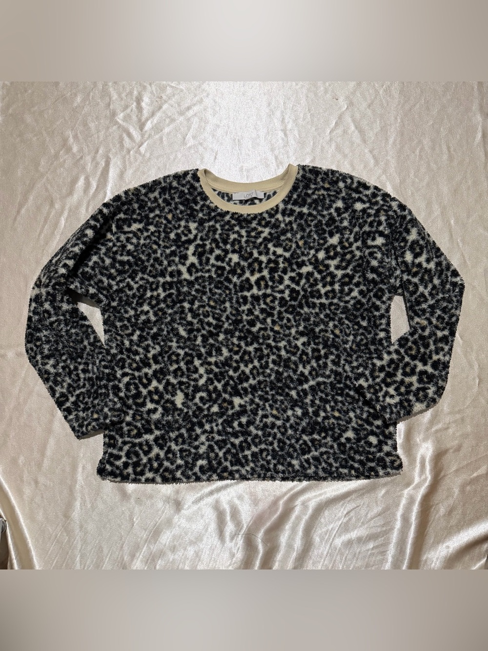 LOFT Leopard Print Fuzzy Sherpa Crewneck Pullover Sweatshirt Medium